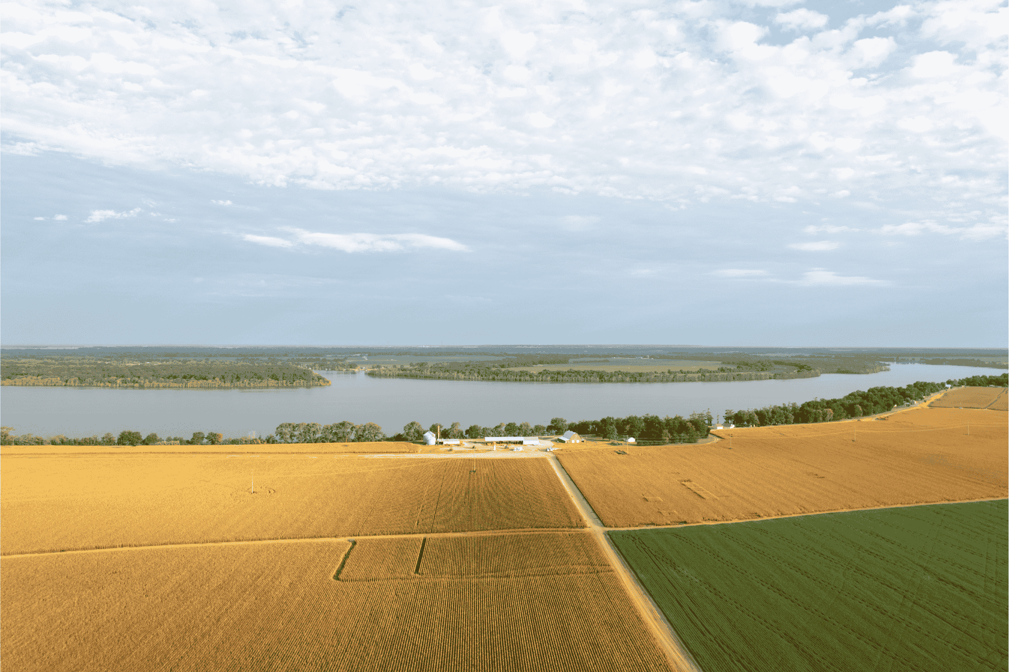 overview-moonlake-farmland-photo